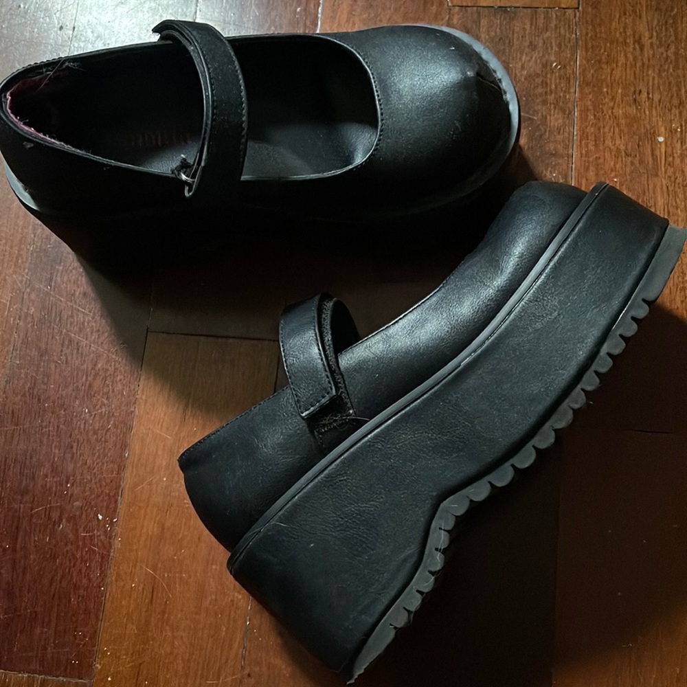 demonia DOLLIE-01 3 1/4" Platform Goth Punk Lolita Mary Janes w/ Velcro Strap